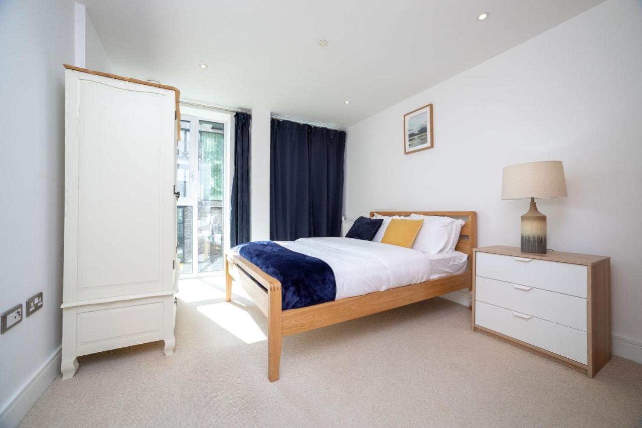La Creme 1 Bed Apartment - Canning Town Лондон Екстер'єр фото