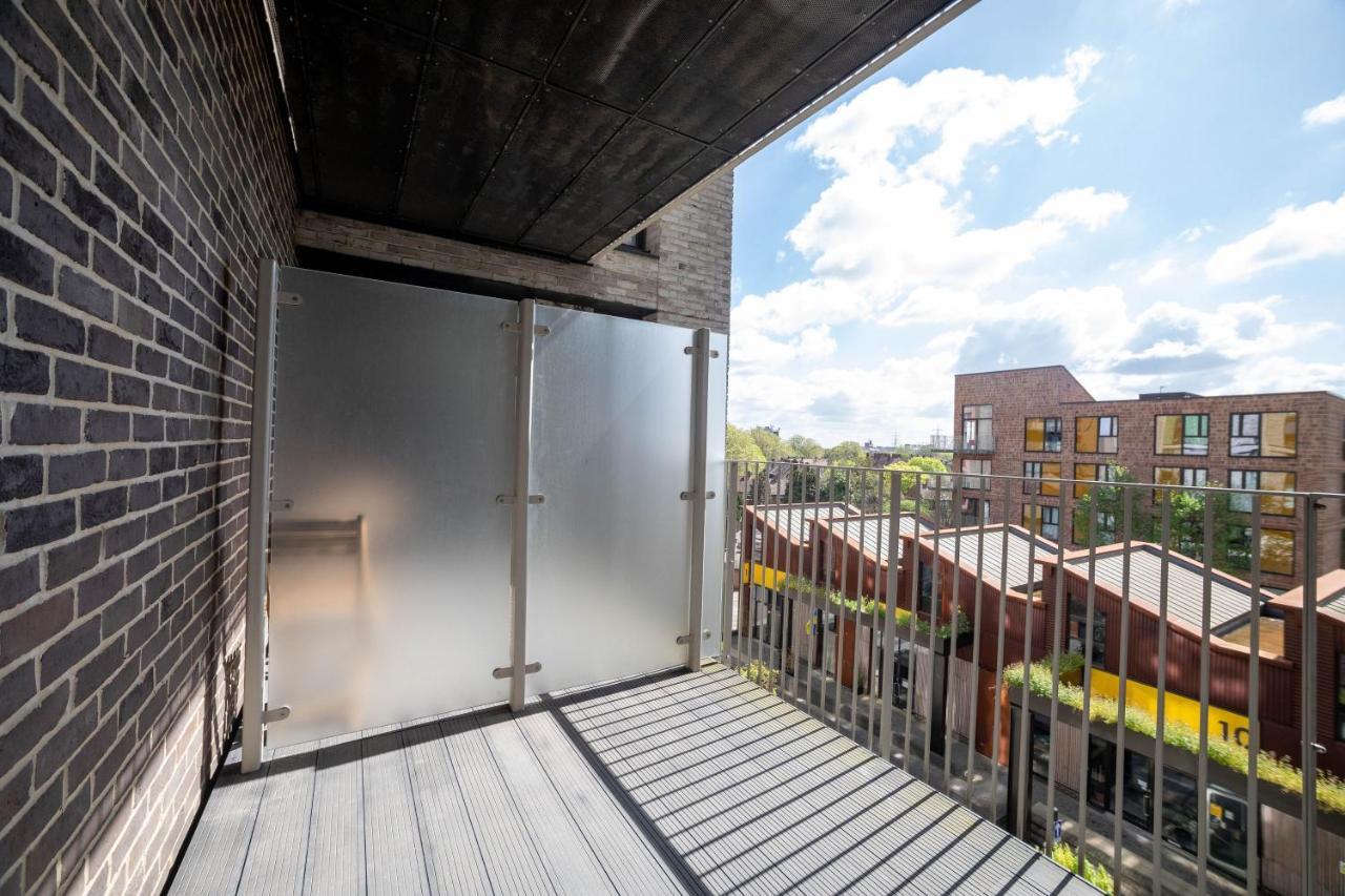 La Creme 1 Bed Apartment - Canning Town Лондон Екстер'єр фото